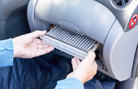 Como deve fazer a manutenção do ar condicionado do carro?