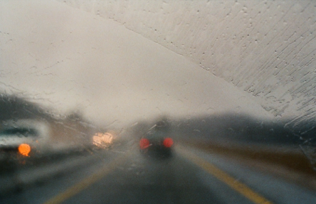 Como evitar que os vidros do carro embaciem?